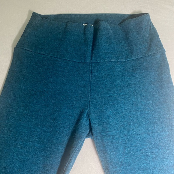 UGG Women’s Blue Saylor Leggings - Picture 6 of 11